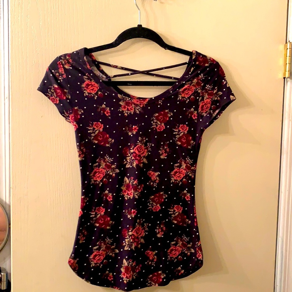 Floral and black S tshirt
